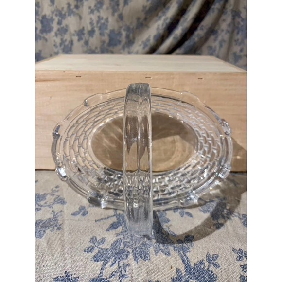 Clear Glass Basket - Perfect for Spring or Easter! - Picture 6 of 10